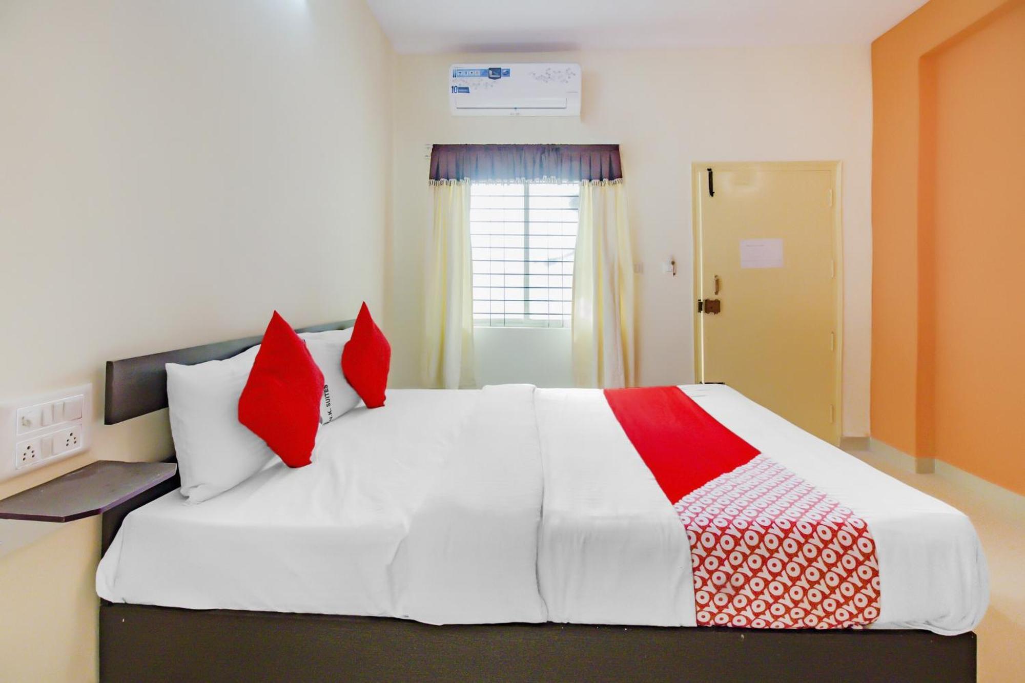 Hotel O P N K Suites Jālahalli Kültér fotó
